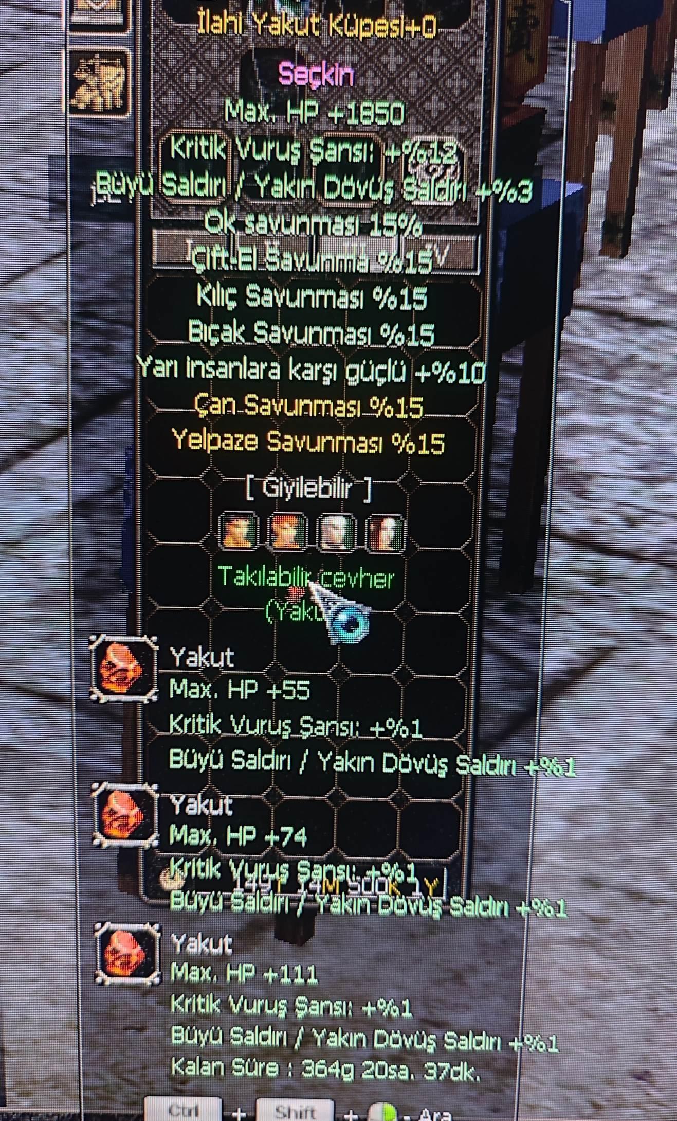 İlahi yakut küpe