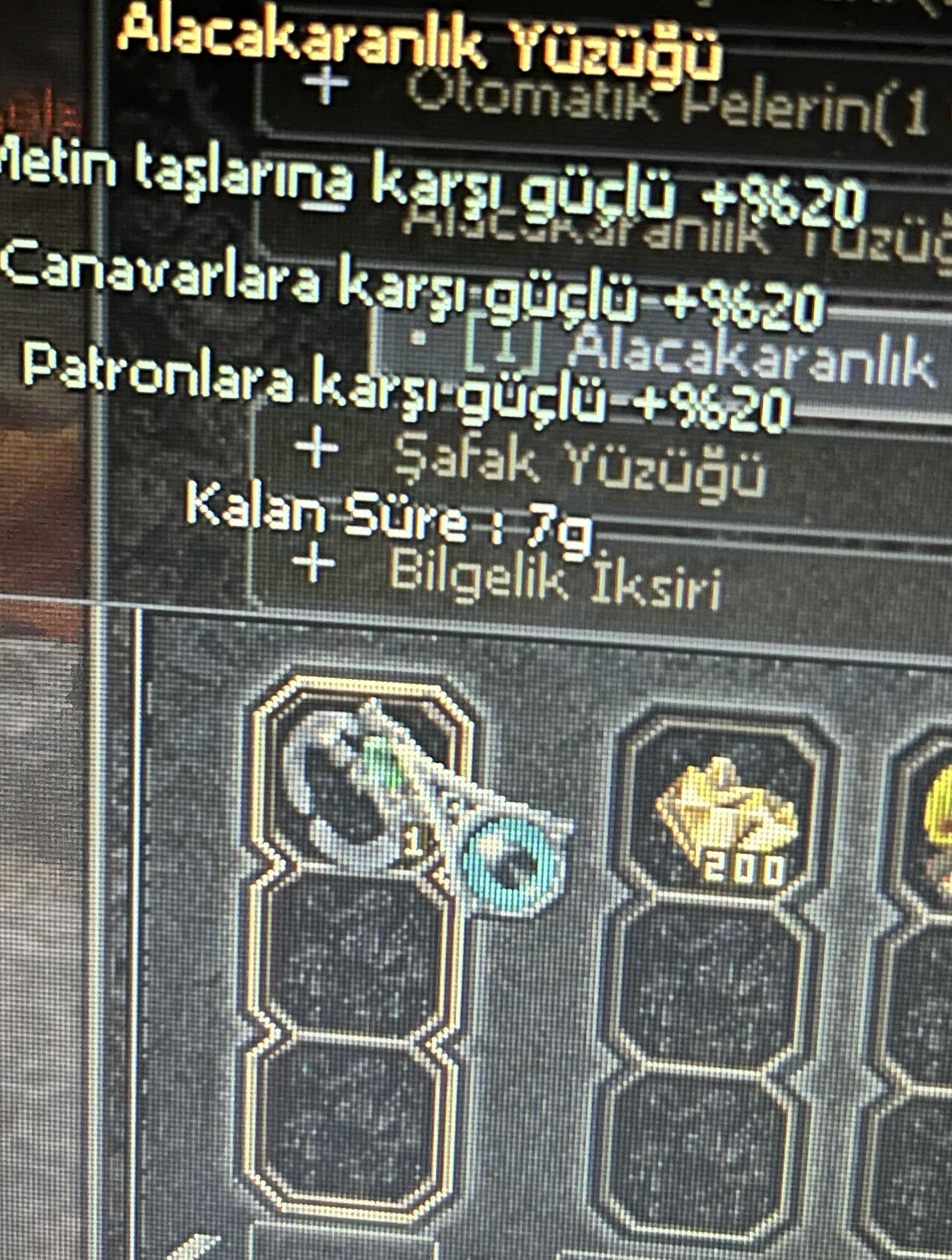 ALACAKARANLIK YÜZÜĞÜ