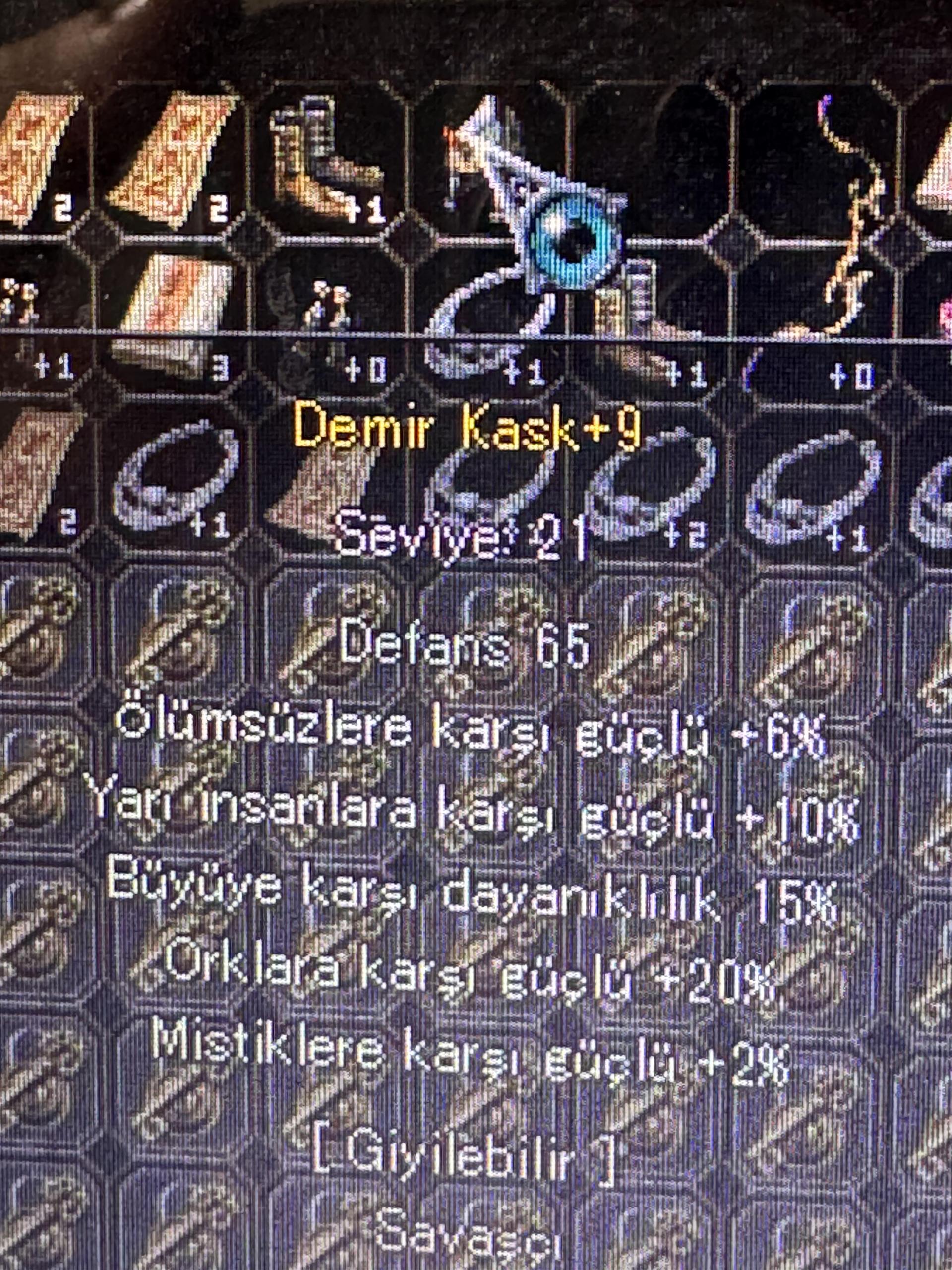 10/15 +9 Demir Kask