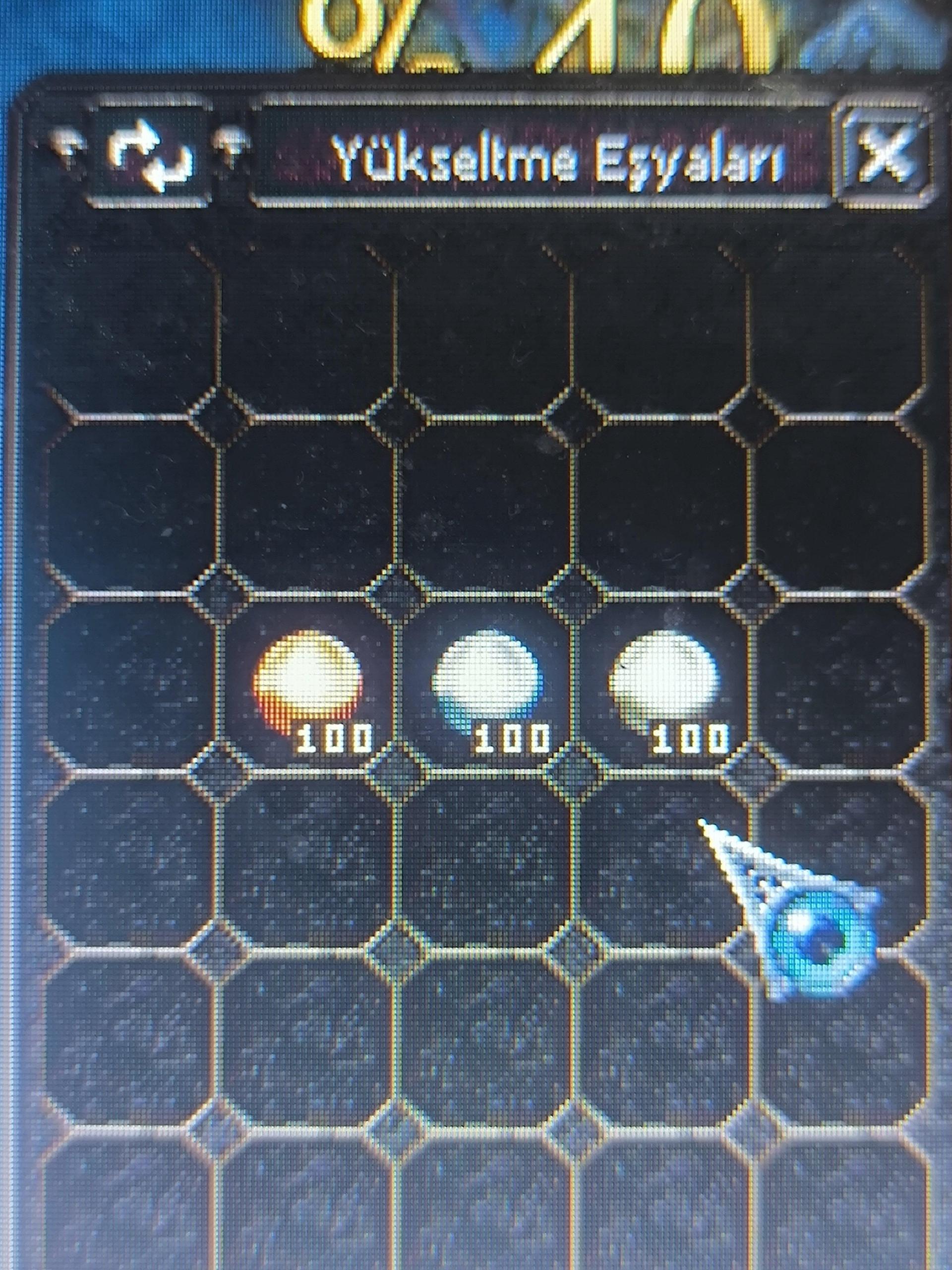 kırmızı mavi beyaz inci 100 zerli